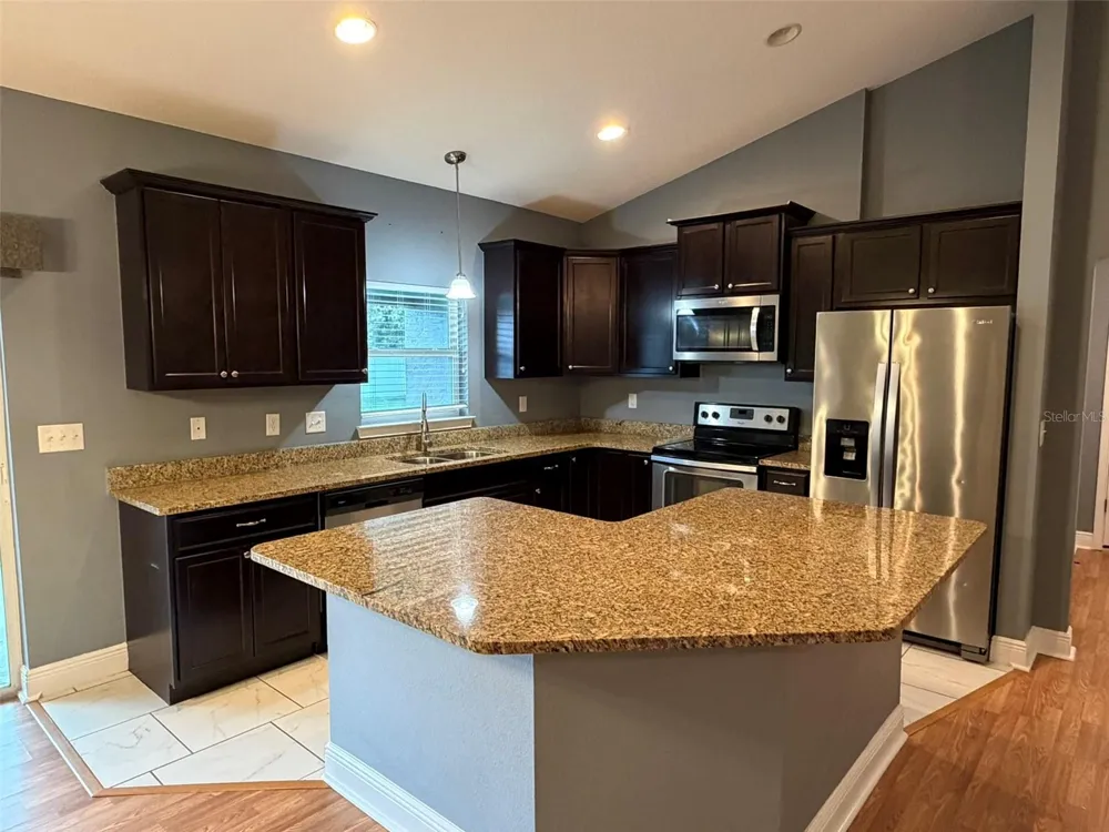 10340 SE 69TH TERRACE Belleview, FL 34420