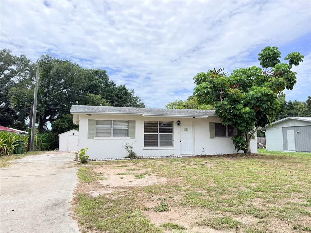 3842 HAWKEYE CIRCLE Sarasota, FL 34232