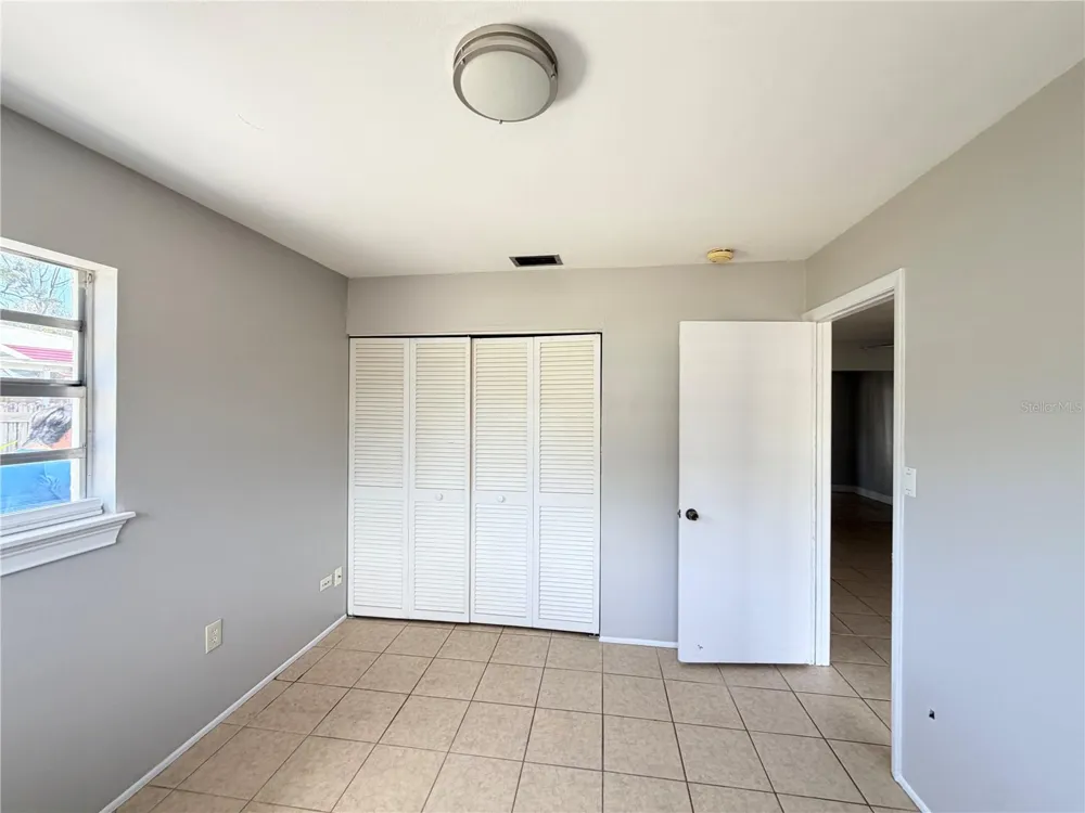 3842 HAWKEYE CIRCLE Sarasota, FL 34232