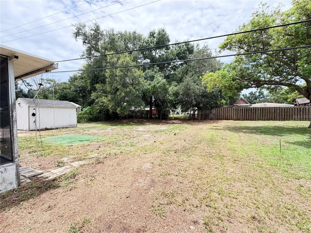 3842 HAWKEYE CIRCLE Sarasota, FL 34232
