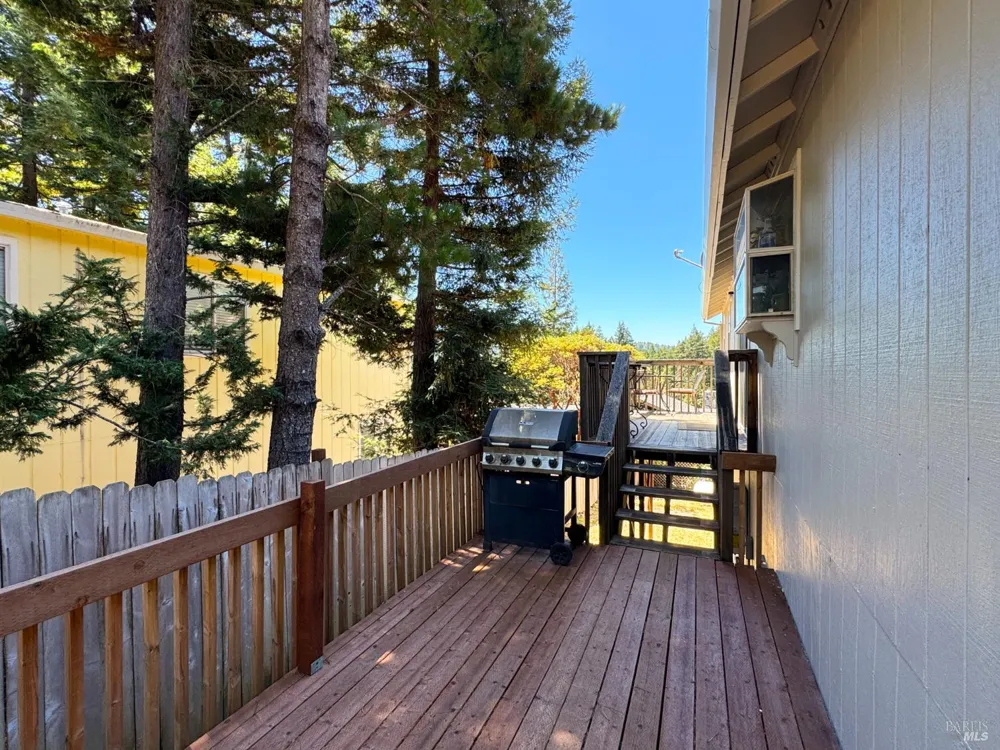 26851 Hawk Drive Willits, CA 95490
