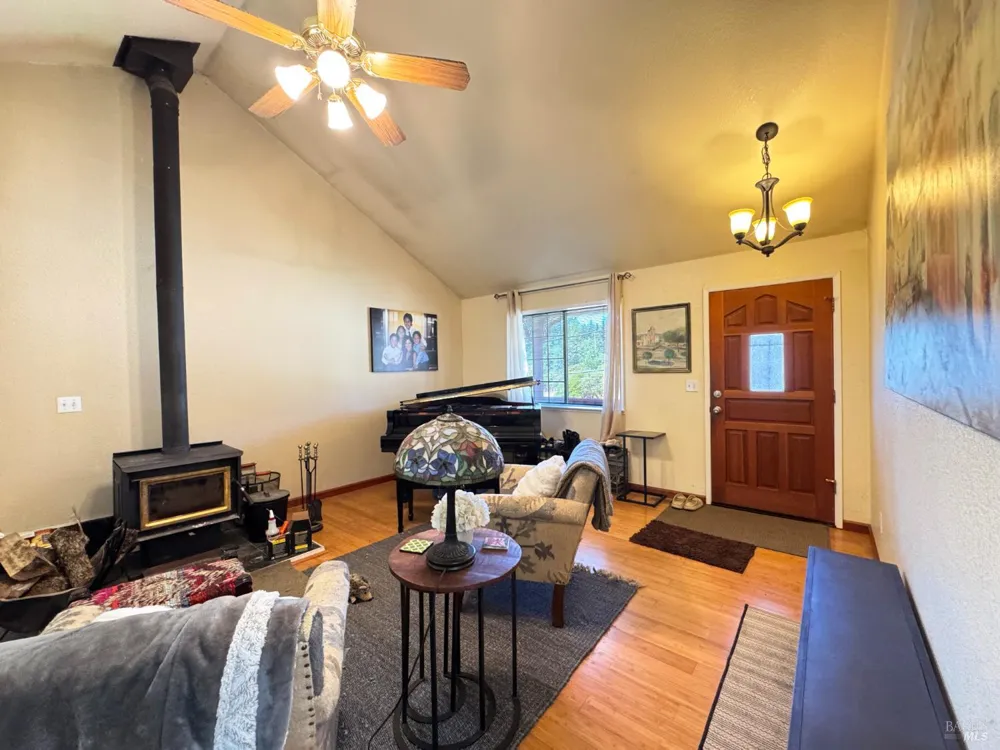 26851 Hawk Drive Willits, CA 95490