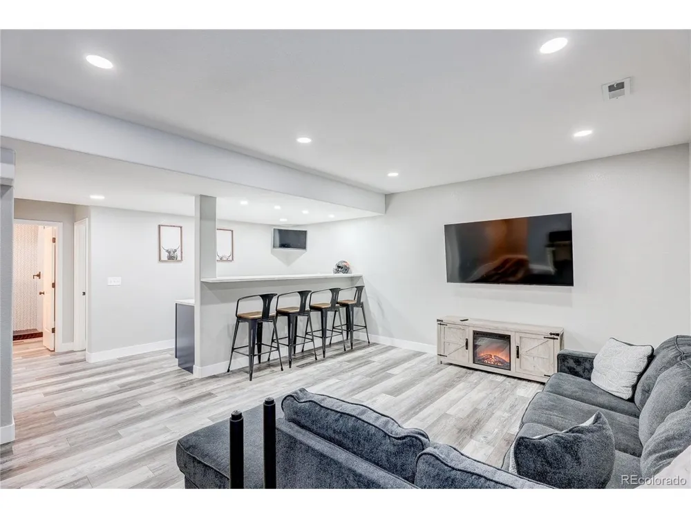 56670 E 23rd Place Strasburg, CO 80136