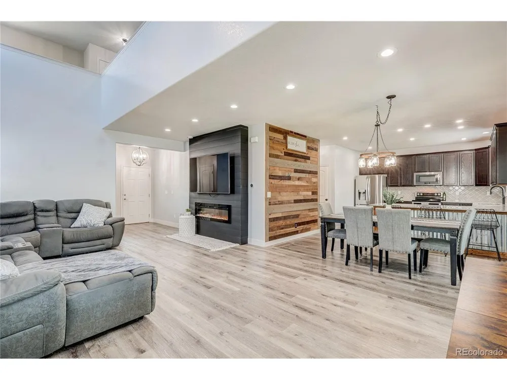 56670 E 23rd Place Strasburg, CO 80136