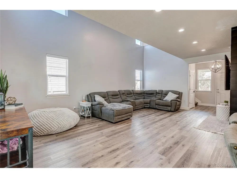 56670 E 23rd Place Strasburg, CO 80136