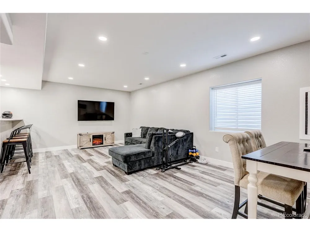 56670 E 23rd Place Strasburg, CO 80136