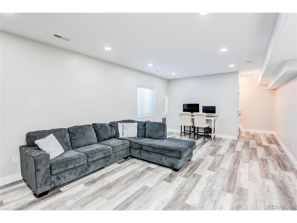 56670 E 23rd Place Strasburg, CO 80136