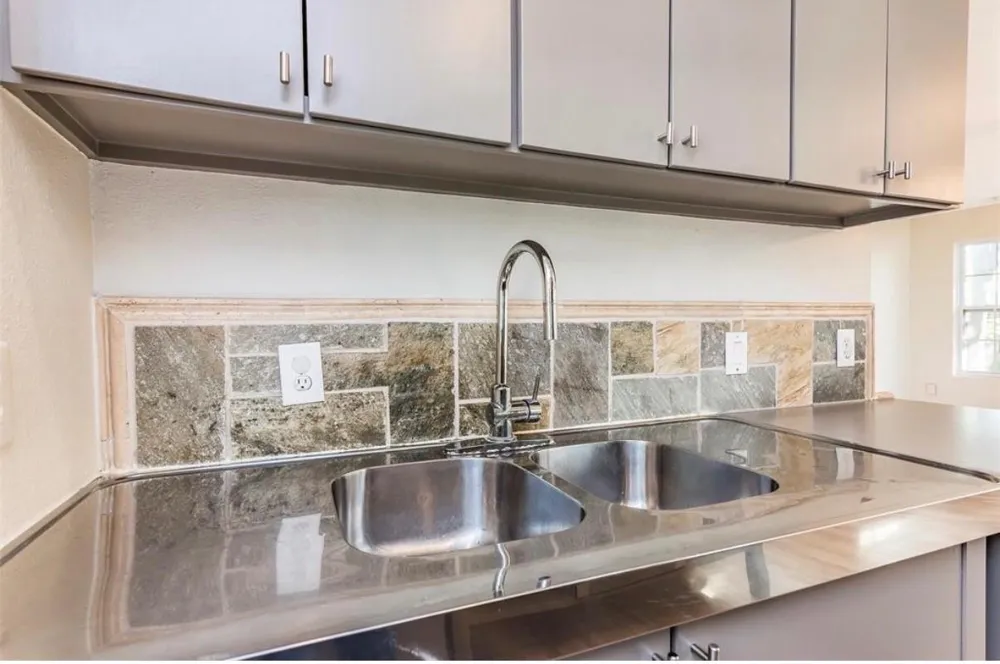 660 Pine Road Clear Lake Shores, TX 77565