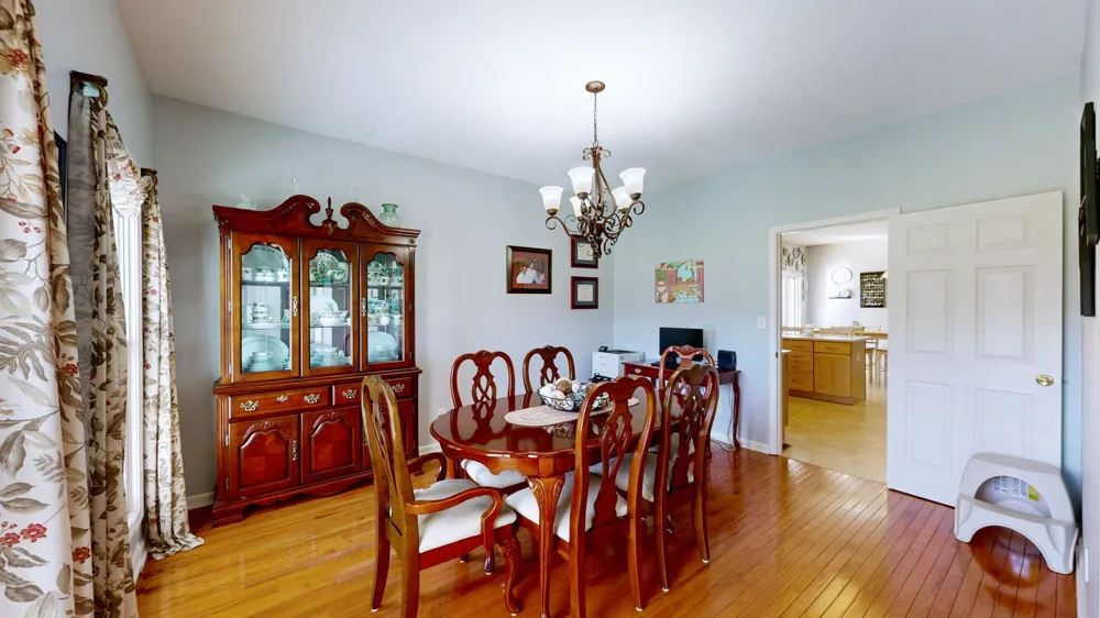 66 Foxhound Rd Paris, TN 38242