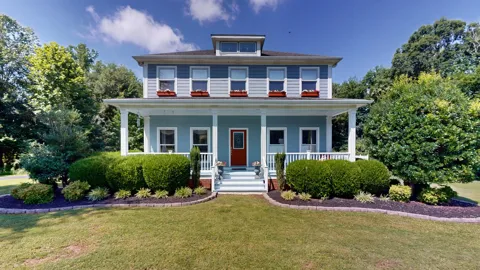66 Foxhound Rd