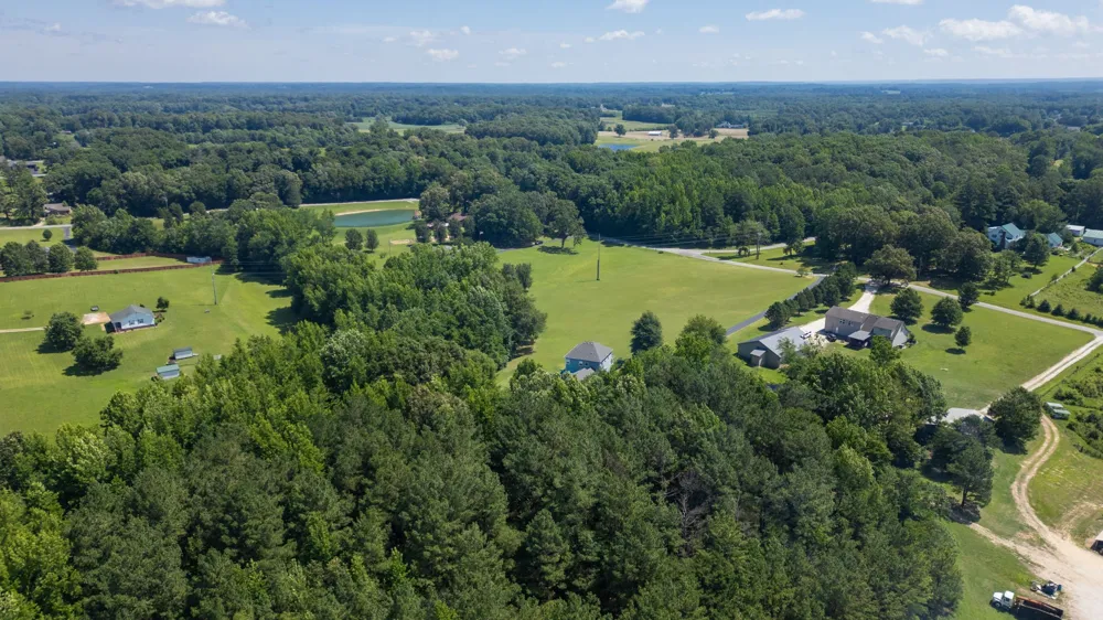 66 Foxhound Rd Paris, TN 38242