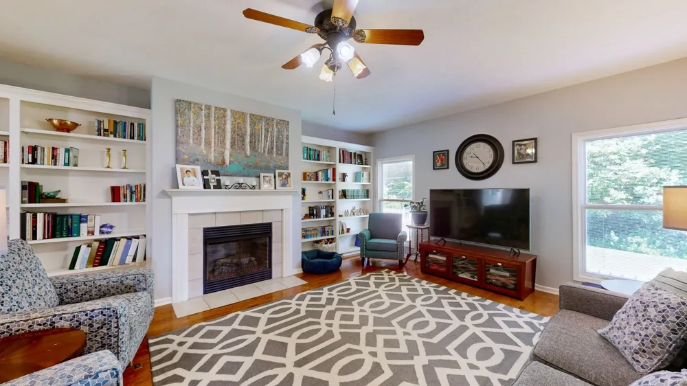 66 Foxhound Rd Paris, TN 38242