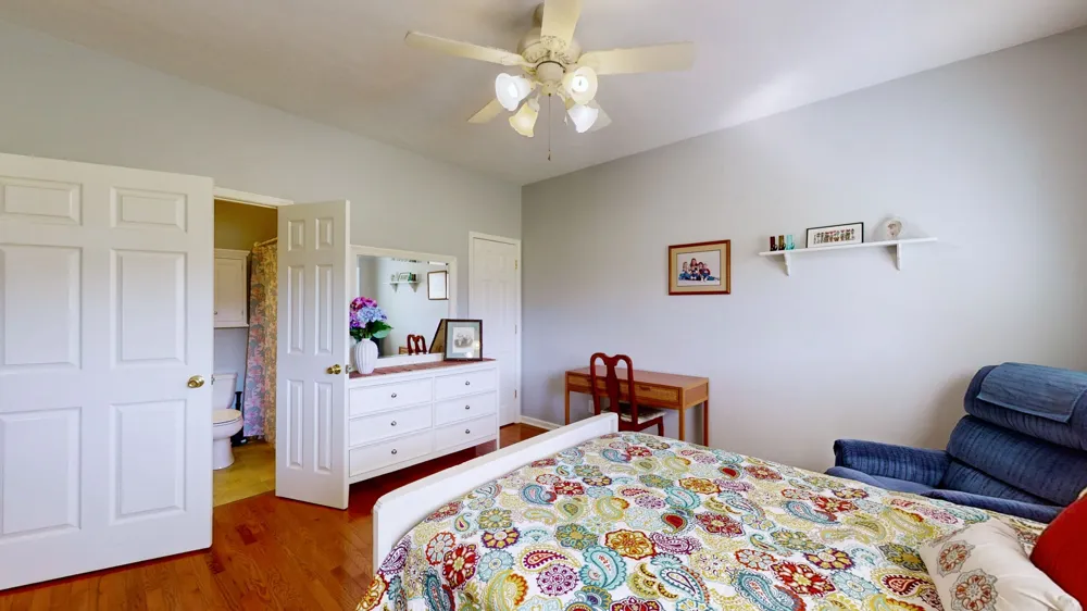66 Foxhound Rd Paris, TN 38242