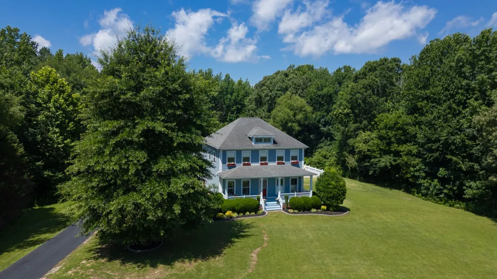 66 Foxhound Rd Paris, TN 38242