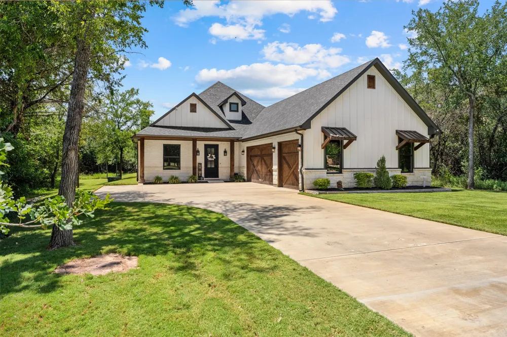 24139 Wood Hollow Drive Whitney, TX 76692