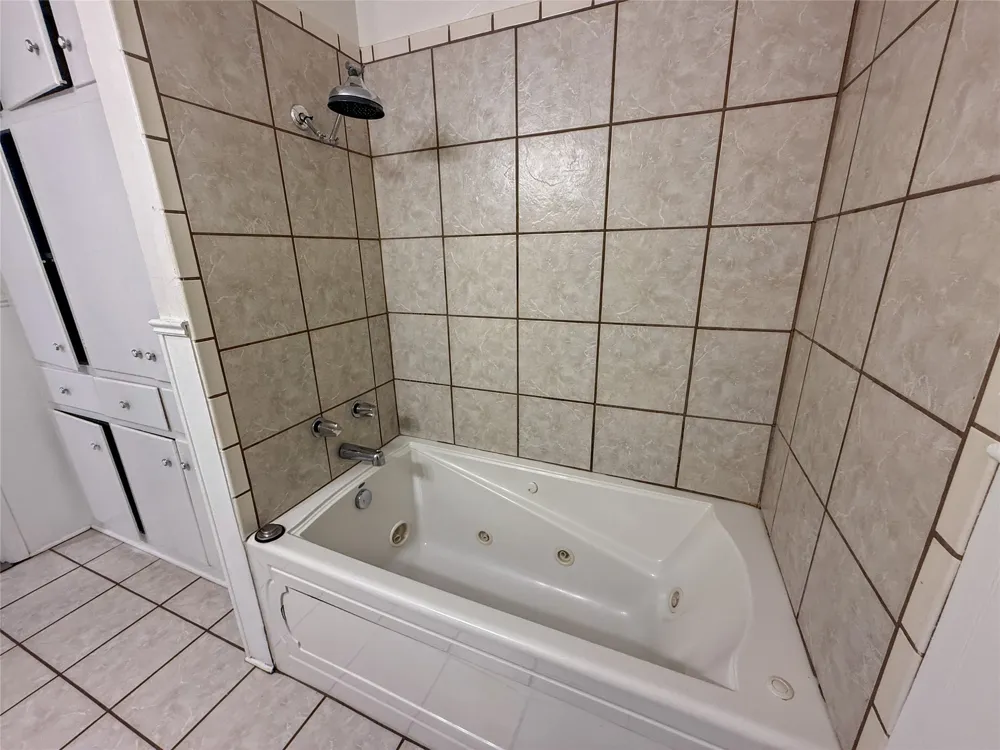 604 Lee Street Sulphur Springs, TX 75482