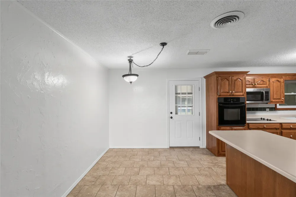 604 Lee Street Sulphur Springs, TX 75482