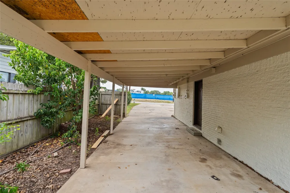 604 Lee Street Sulphur Springs, TX 75482