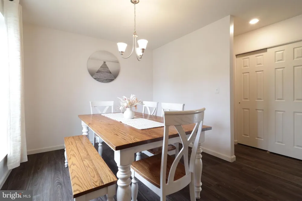 301 AMBERLEIGH LANE Bellefonte, PA 16823