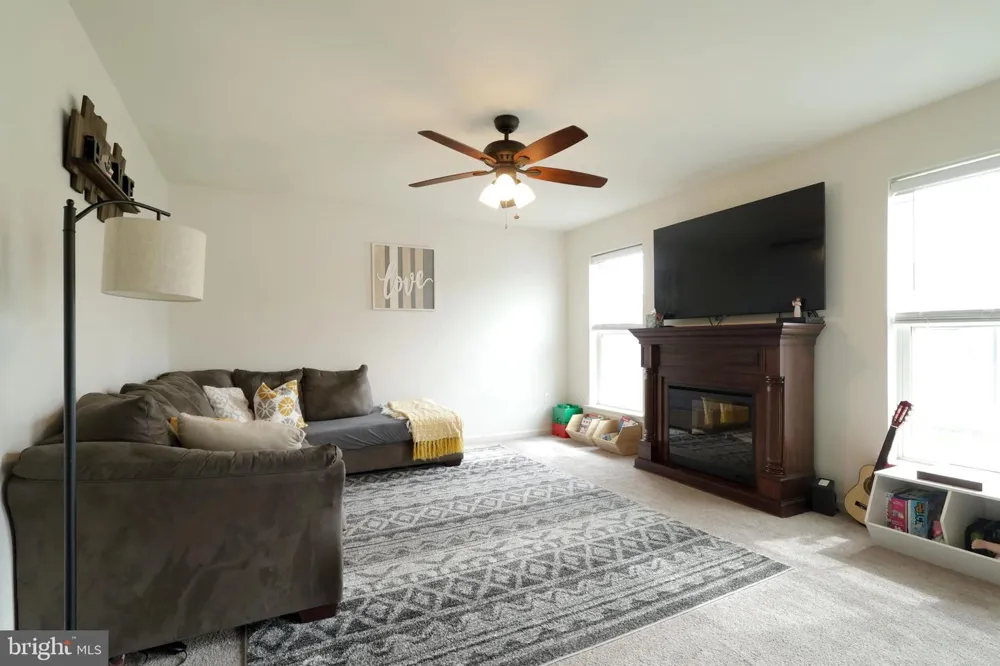 301 AMBERLEIGH LANE Bellefonte, PA 16823
