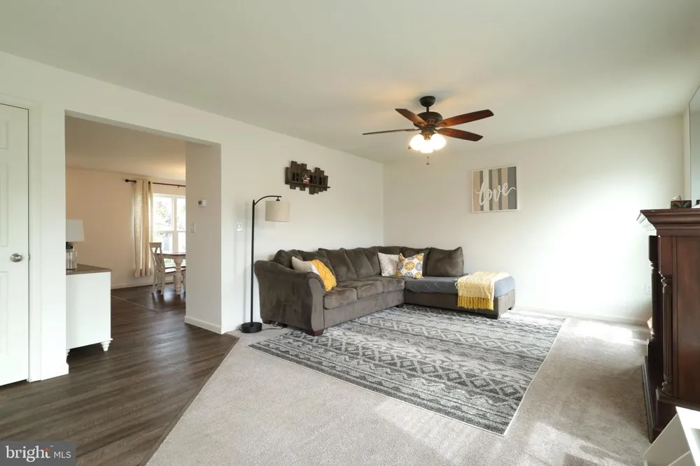 301 AMBERLEIGH LANE Bellefonte, PA 16823