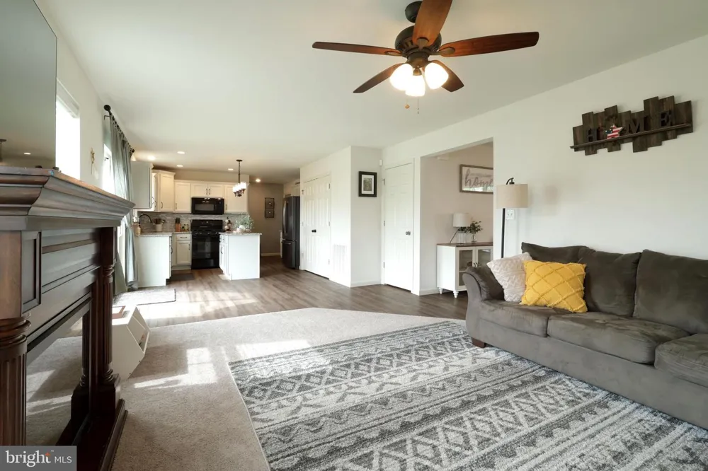 301 AMBERLEIGH LANE Bellefonte, PA 16823