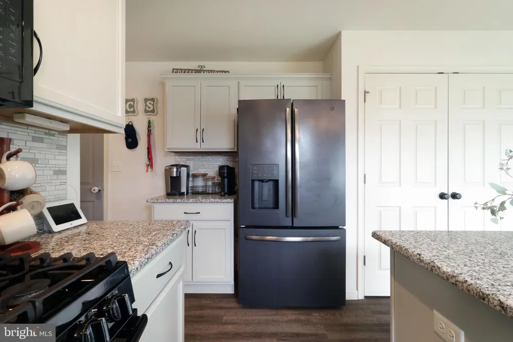 301 AMBERLEIGH LANE Bellefonte, PA 16823
