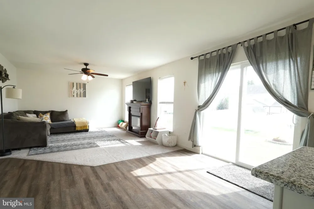 301 AMBERLEIGH LANE Bellefonte, PA 16823
