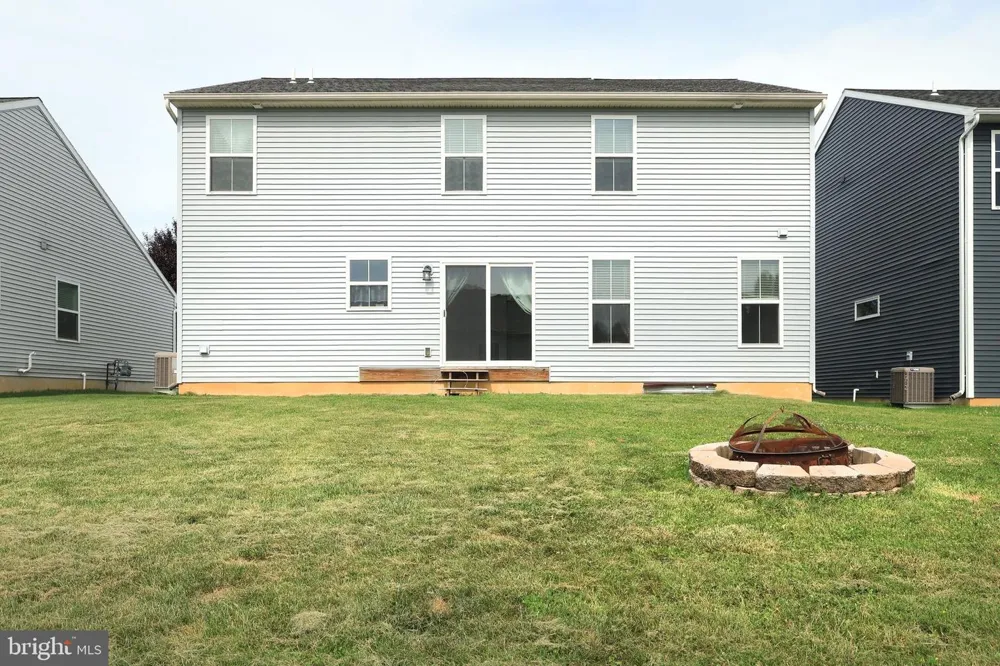 301 AMBERLEIGH LANE Bellefonte, PA 16823