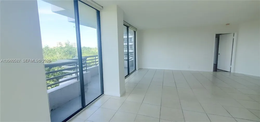 3300 NE 191st St #501 Aventura, FL 33180