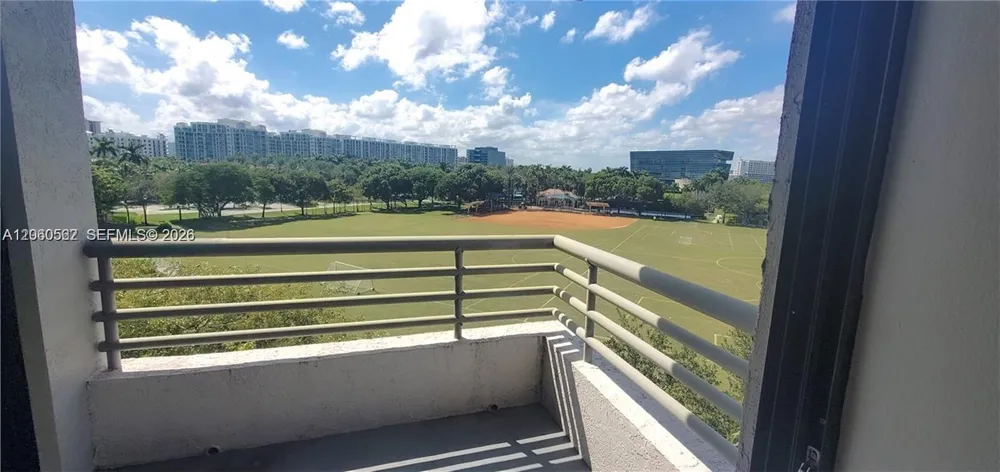 3300 NE 191st St #501 Aventura, FL 33180