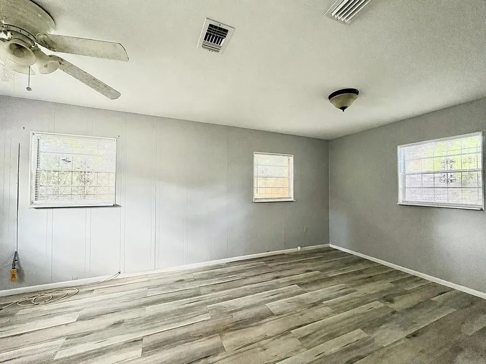 1003 E 22ND AVENUE Tampa, FL 33605