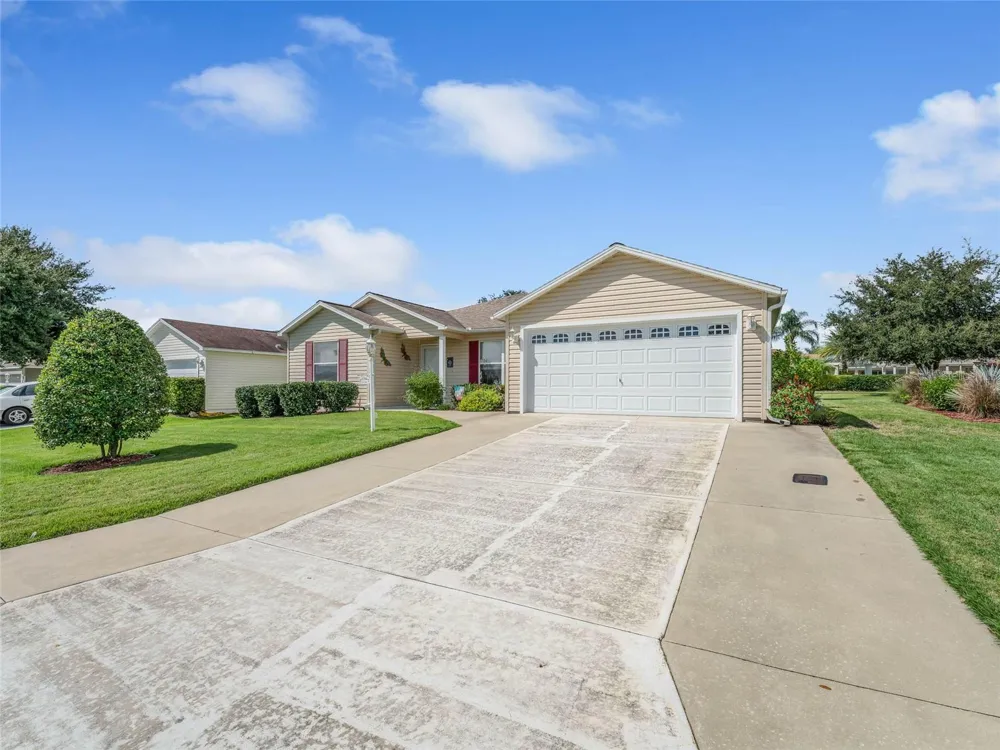 1704 LISETTE WAY The Villages, FL 32162