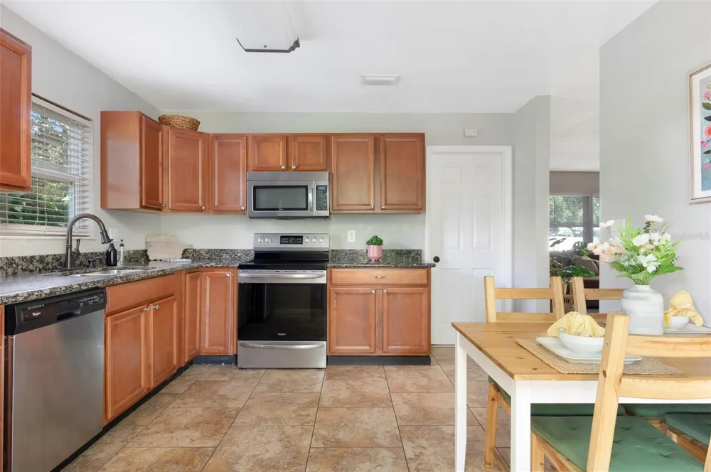 1744 26TH AVENUE St Petersburg, FL 33713