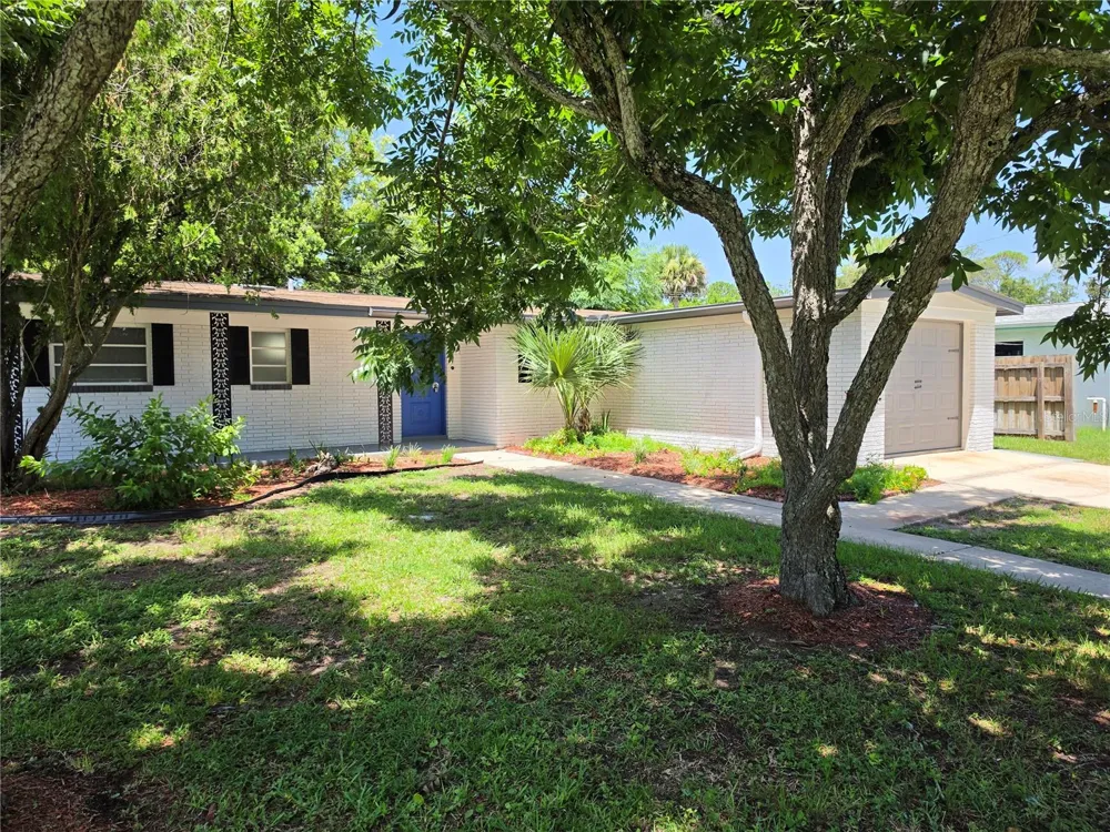 640 WESTWARD CIRCLE Daytona Beach, FL 32117
