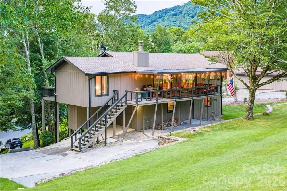 107 Grassy Gap Loop Road Beech Mountain, NC 28604