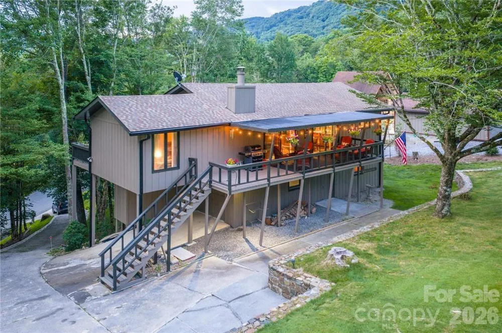 107 Grassy Gap Loop Road Beech Mountain, NC 28604