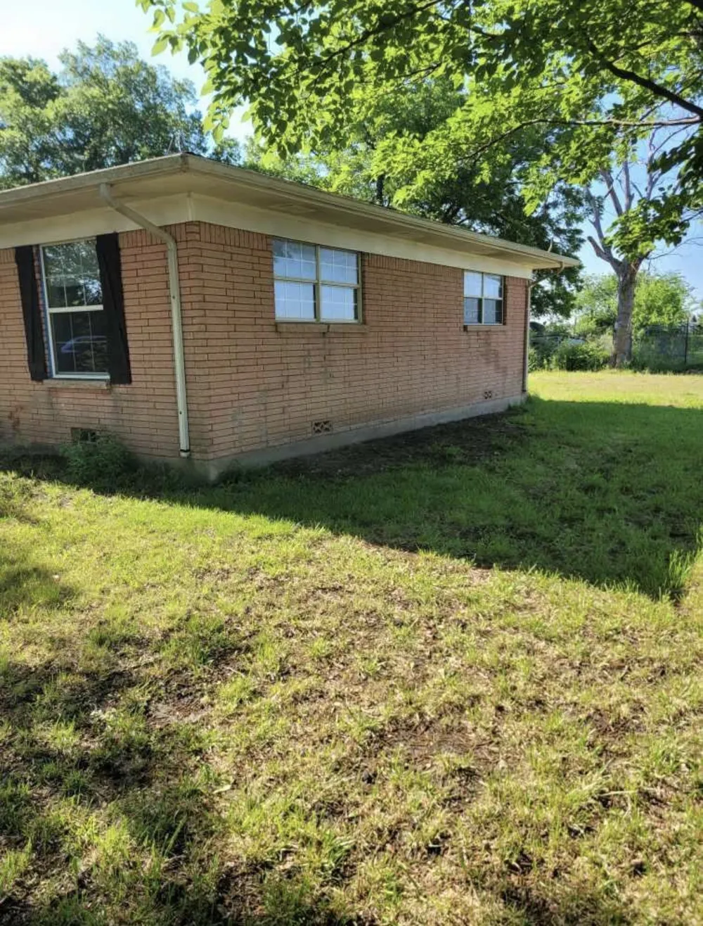 23301 S 78 Highway Trenton, TX 75490