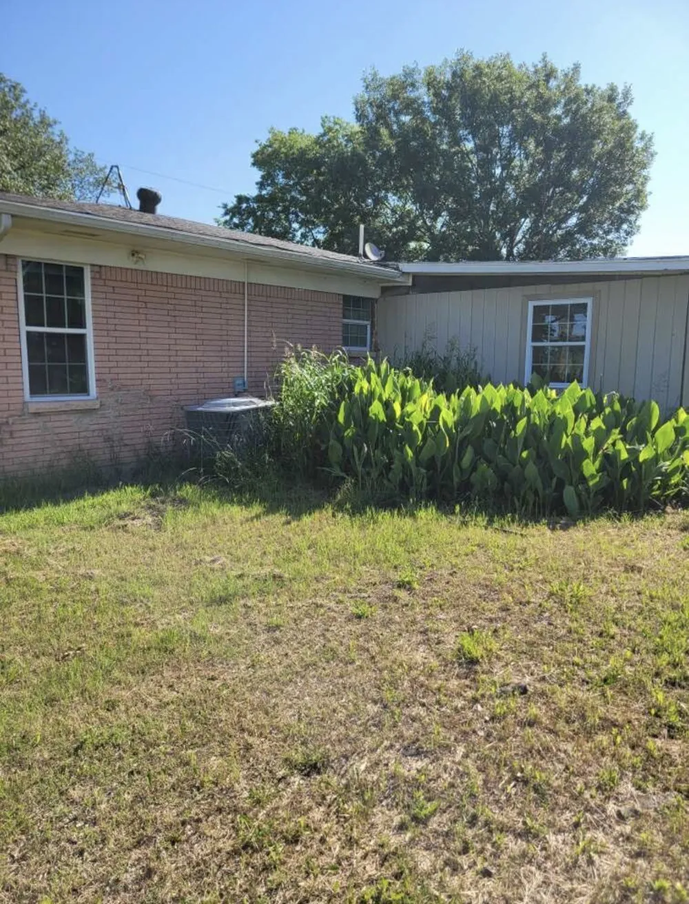 23301 S 78 Highway Trenton, TX 75490