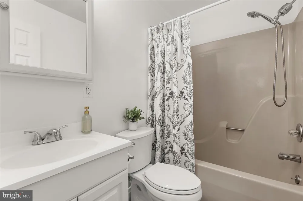 307 RIVERDALE ROAD Severna Park, MD 21146