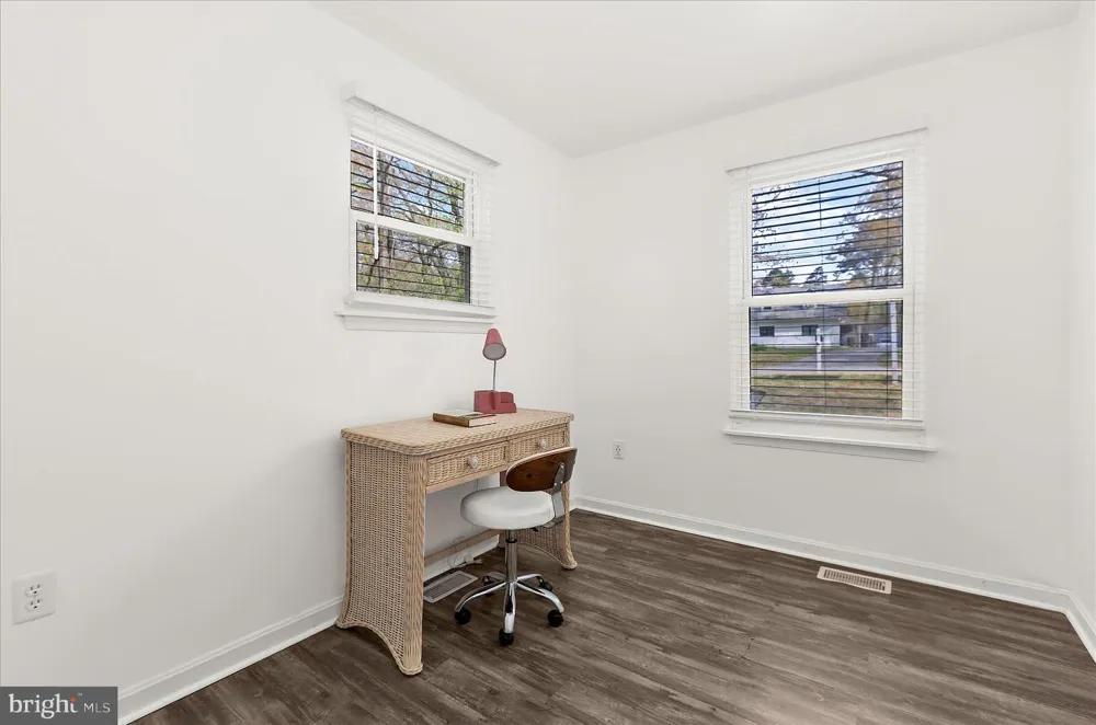 307 RIVERDALE ROAD Severna Park, MD 21146