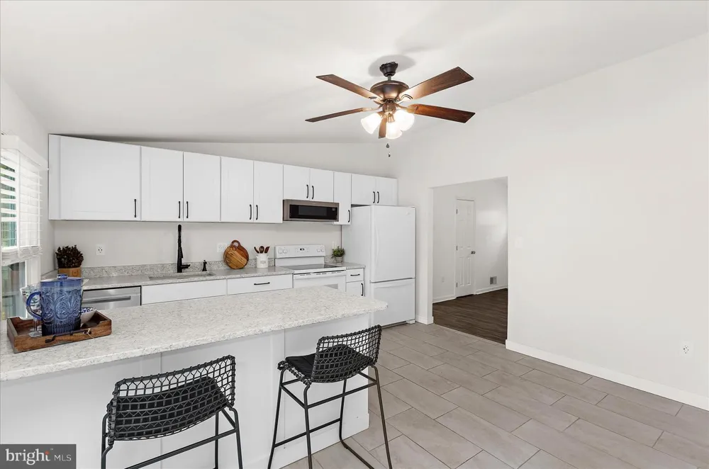 307 RIVERDALE ROAD Severna Park, MD 21146