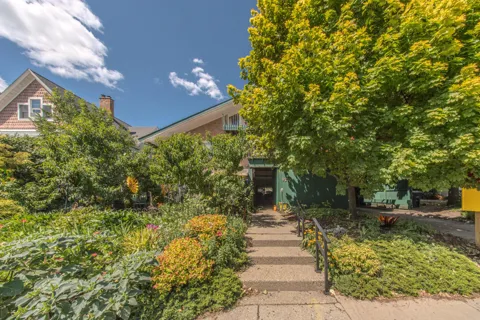 921 E Huron Street #6
