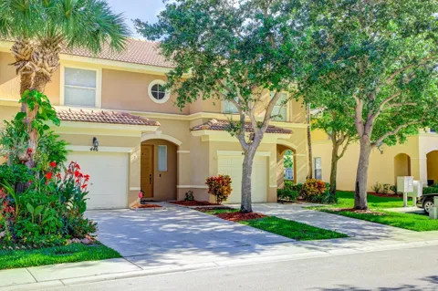 446 Rainbow Springs Terrace