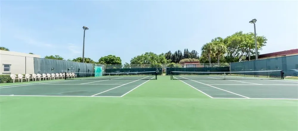 75 Royal Oak Court #204 Vero Beach, FL 32962