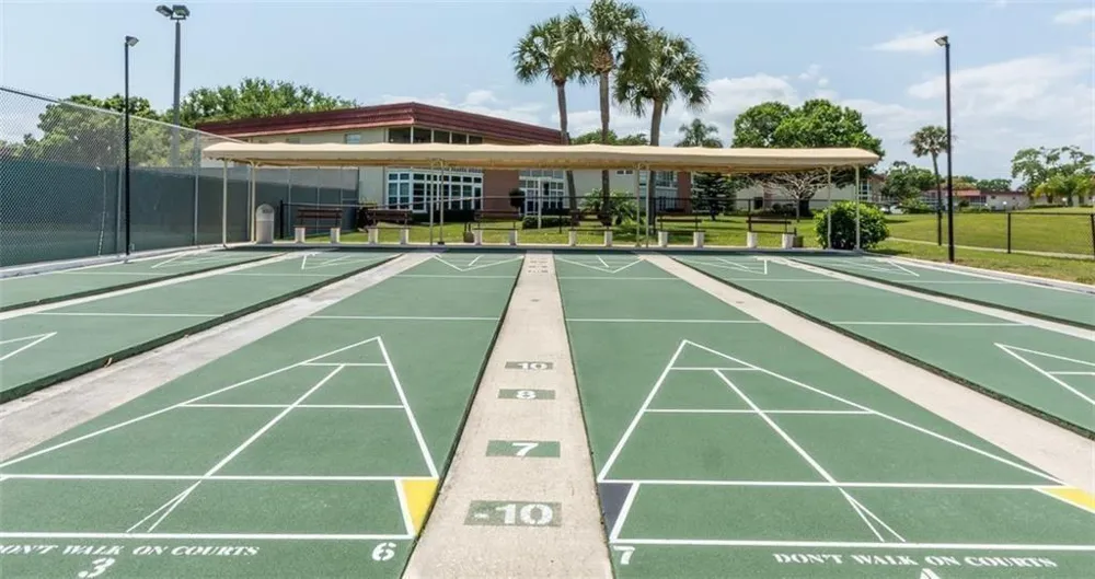 75 Royal Oak Court #204 Vero Beach, FL 32962