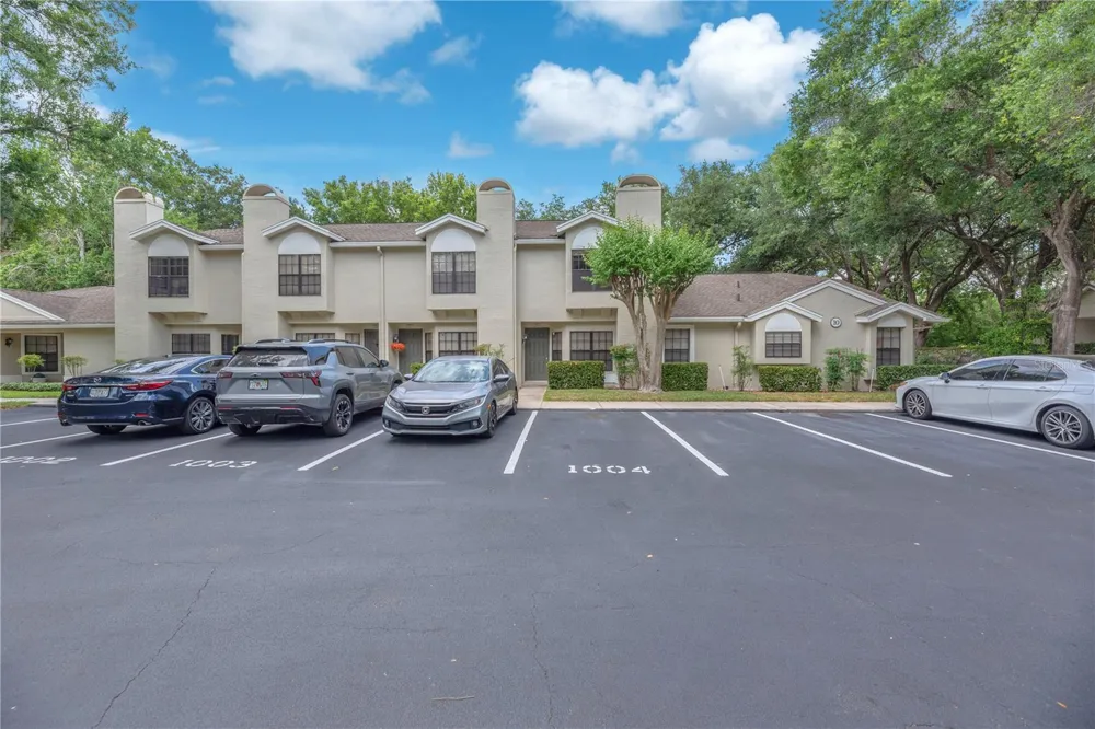 5100 BURCHETTE ROAD #1004 Tampa, FL 33647