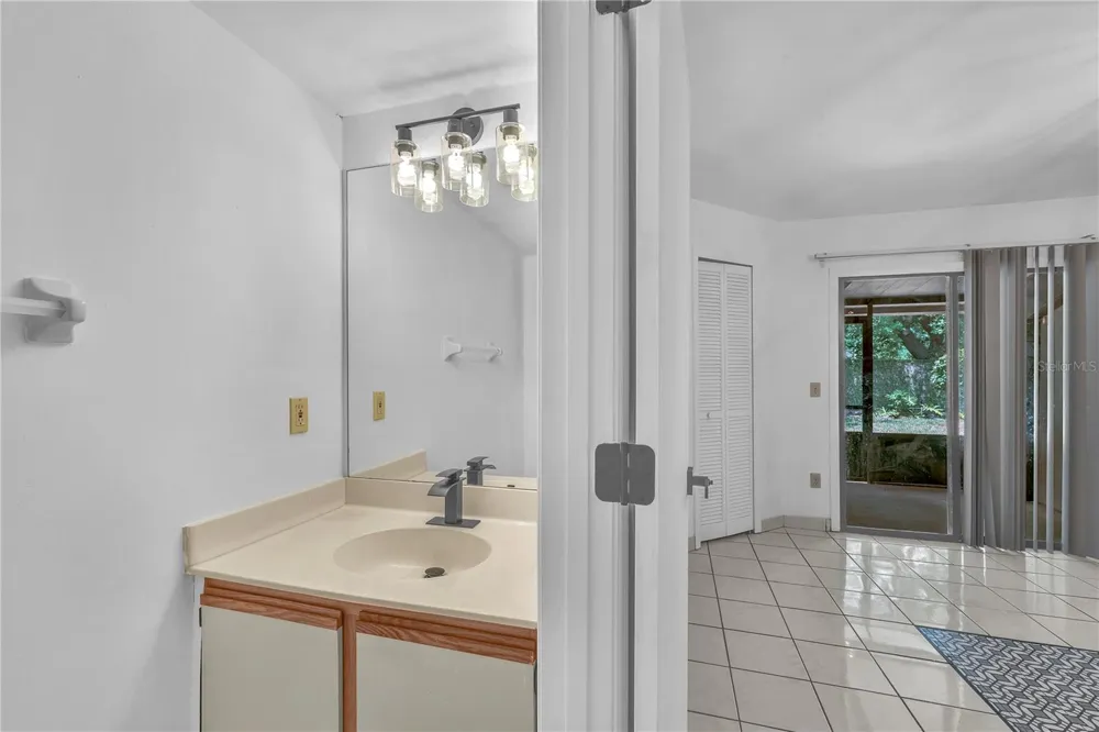 5100 BURCHETTE ROAD #1004 Tampa, FL 33647