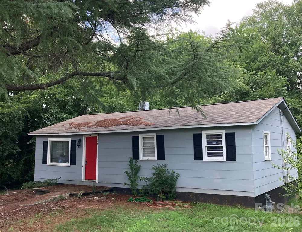 726 Grace Street Salisbury, NC 28144