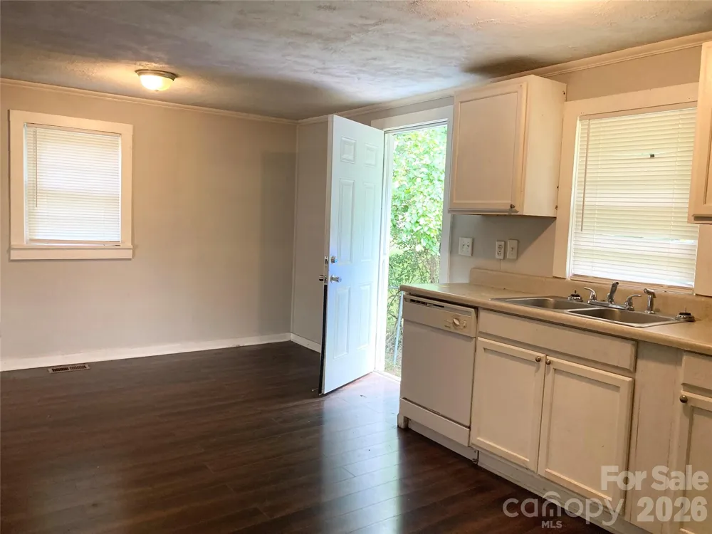 726 Grace Street Salisbury, NC 28144